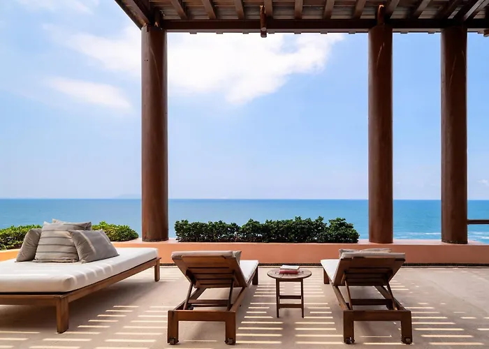 Villa Award-winning In A Secluded Location Zihuatanejo